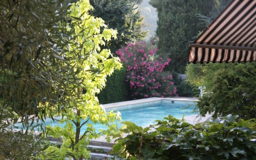 Paradou Family holiday home with pool