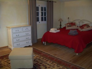 02 andreas Tourrettes-sur-Loup Bedroom1