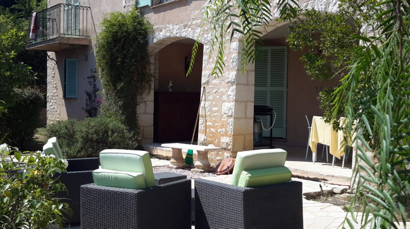 03Lovely 3 bedroom ground floor apartment in Vence