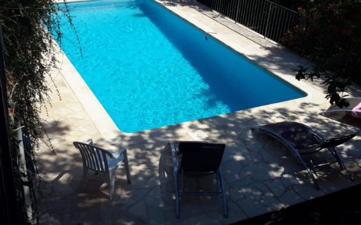 02Lovely 3 bedroom ground floor apartment in Vence