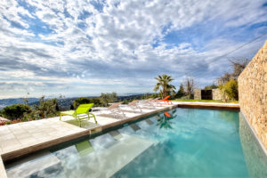 Luxury- holiday-home-pool-sauna-tennis-seaview